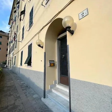 La Finestrella Sul Porto جنوة